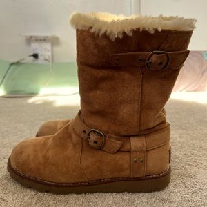 UGG boots, super cute, decent condition, super adorable, perfect for winter!!